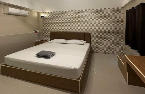 Uthai Hotel | OYO 75522 Classroom Resort Ayutthaya