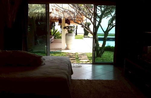 Puk Tian Villa | The Memory - 4 Bedrooms Beachfront Pool Villa