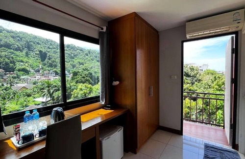 Kata House | Coco mountain view