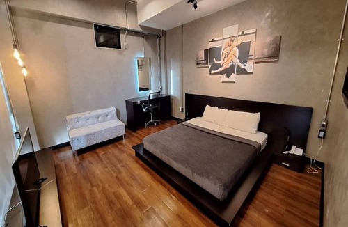 Suphan Buri Hotel | Capital O 75512 Loft Residence