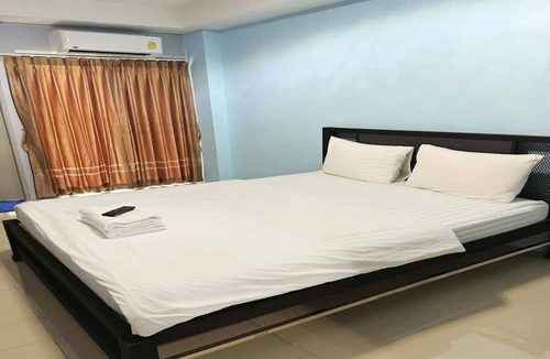 Suphan Buri Hotel | OYO 75506 Ratchapruek Apartment Suphanburi