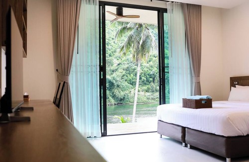 Tha Kradan Hotel | Tiger House River Kwai