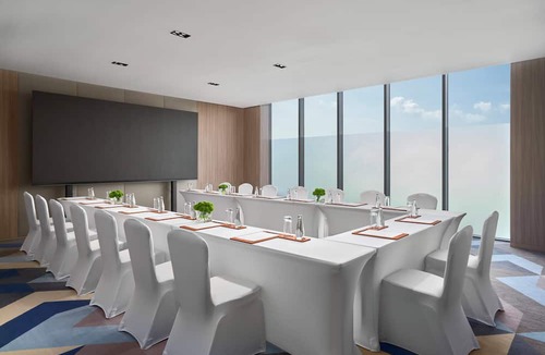 Vientiane Hotel | Holiday Inn & Suites Vientiane by IHG