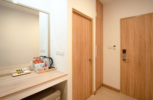 Nakhon Sawan Hotel | B2 Nakhon Sawan Boutique & Budget Hotel