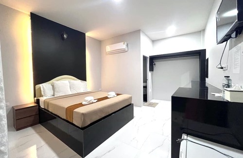 Pak Nam Hotel | BM Beach Resort