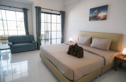 Bang Phra Hotel | Chor Grandé Resort