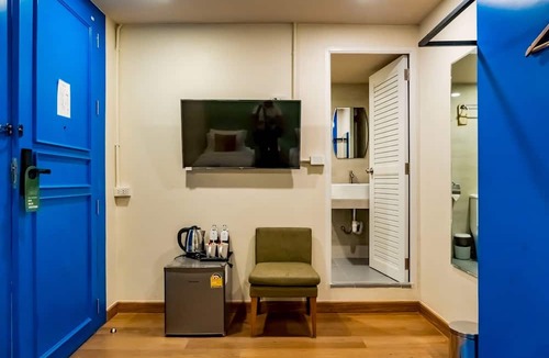 Chanthanimit Hotel | PloyBuri Boutique Hotel