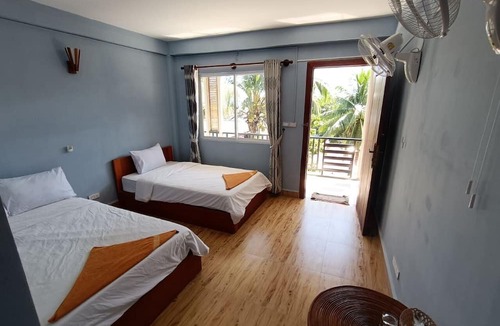 Koh Rong House | Roomy Guesthouse