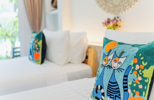 Chaweng City Center Hotel | LOVE Beach Club