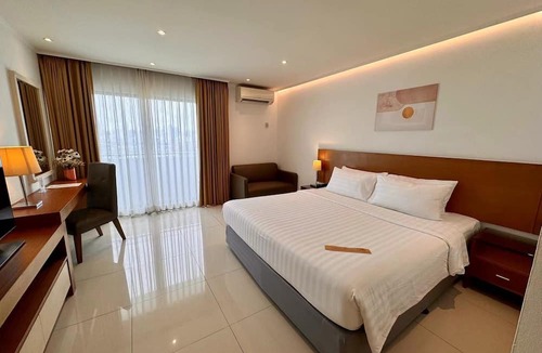 Ramkhamhaeng Hotel | Thomson Hotel Huamark