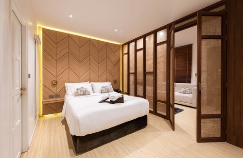 Khlong Kluea Hotel | The Botanic Service Room