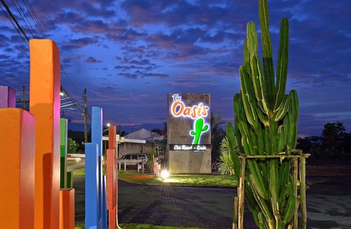 Pak Nam Hotel | The Oasis Resort