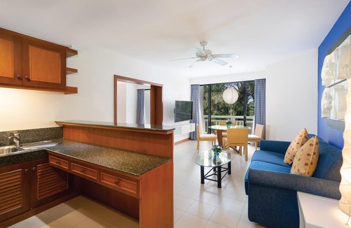 Laguna Hotel | Homm Suites Laguna, part of Banyan Group