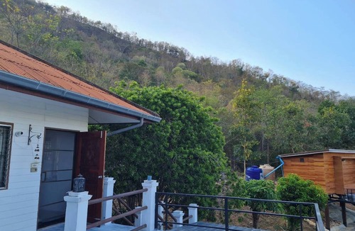Phetchaburi House | Mountain Front Family Home Big Balcony For 4 Rare Birds, Bikes