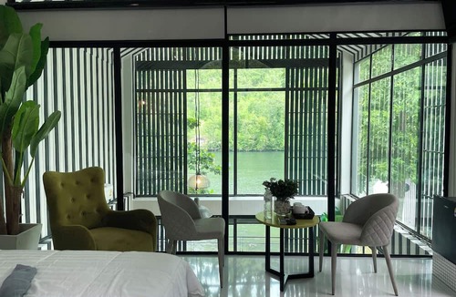 Tha Kradan Hotel | S-Cape at Rim Khwae