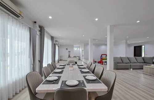 Sattahip Villa | Konmek Poolvilla