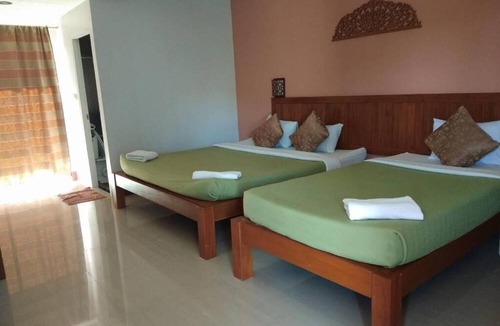 Chomphu Hotel | Butnamtong Hotel