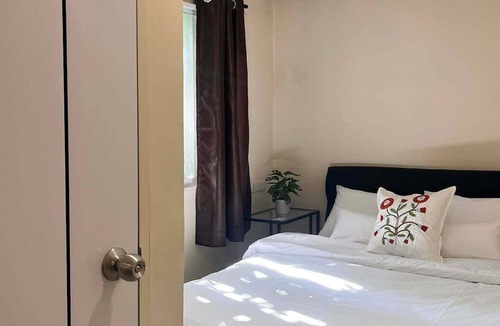 Embassy District House | EAIN WORKplusSTAY