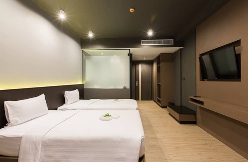Ban Bo Han Hotel | Maya Phuket Airport Hotel