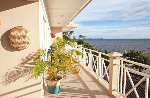 Krong Kaeb Hotel | The Beach House