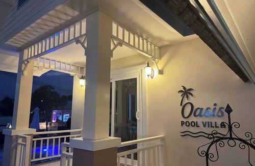 San Sai House | Luxurious 3-bedroom Pool Villa in Nong Han, Thailand