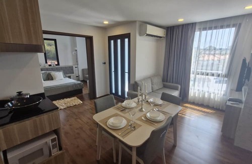 Tha Thaewawong Hotel | Stasia Residences Sriracha