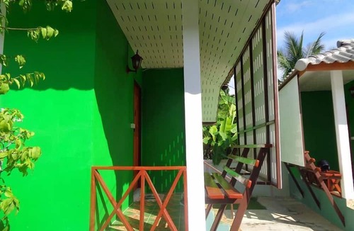 Chong Kham House | Sarm Mork Guesthouse