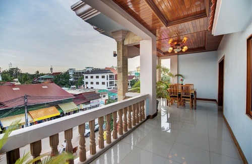 Sangkat Sla Kram Hotel | DV Angkor Villa