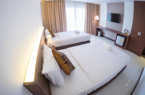 Sing Buri Hotel | Chaisaeng Villa Hotel