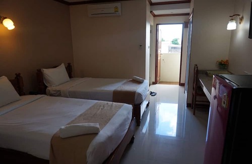 Nakhon Phanom Hotel | NP Residence
