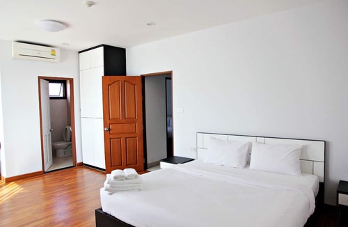 Tha Sala Hotel | V-twin Condo Donjan