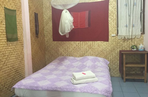 Chong Kham House | The Like View Guesthouse