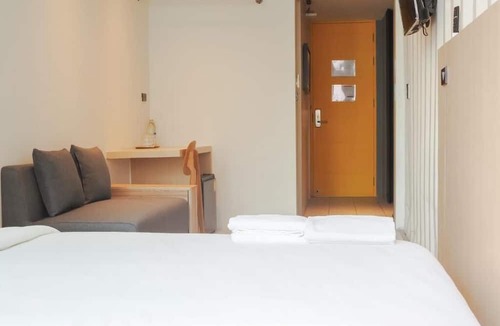 Bangkok Central Business District Hostel | Sleep Box Sukhumvit 22