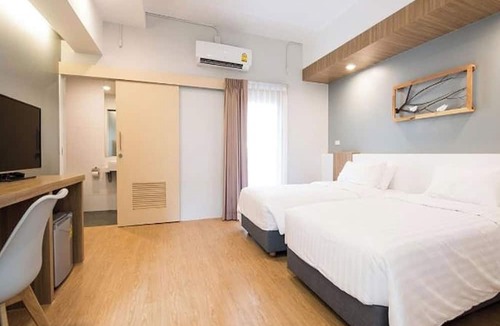 Bang Na Hotel | Shade House - Bitec Bangna