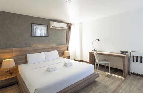 Nong Bon Hotel | B2 Bangna Premier Hotel