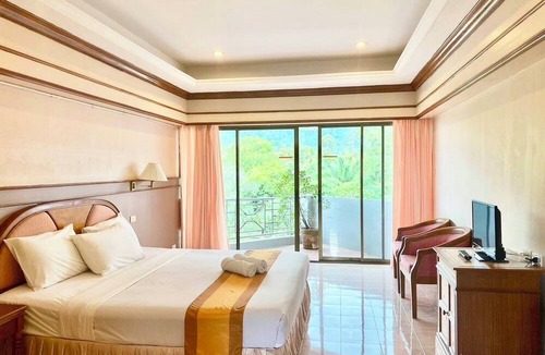 Khanom Hotel | Supar Royal Beach Hotel