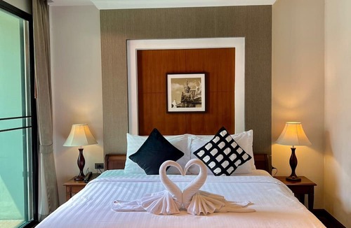 Phlabphla Hotel | Yotaka Bangkok Hotel