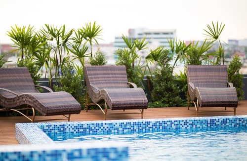 Pak Kret Hotel | Villa Baron Hotel
