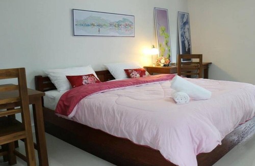 Bang Phra Hotel | Iyara residence