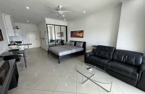 Pattaya Bay Condo | Condo Express View Talay 6
