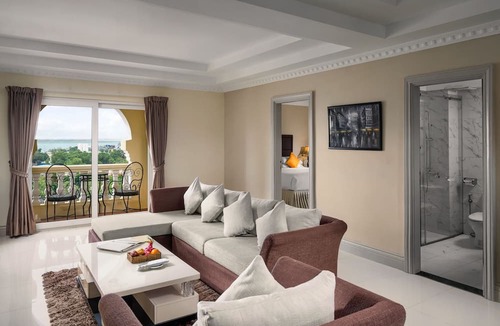 Daun Penh Apartment | Palace Gate Hotel & Residence by EHM