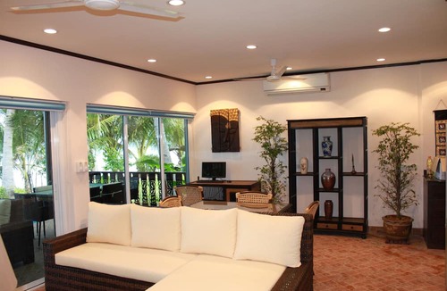 Bang Po Villa | Superb Beachfront Villa with private Pool & Jacuzzi in tropical garden.