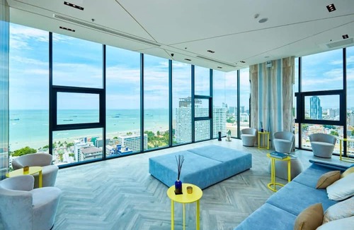 Central Pattaya Apartment | Exclusive Sea View 2 Bed Room High Floor 2 Balcony
