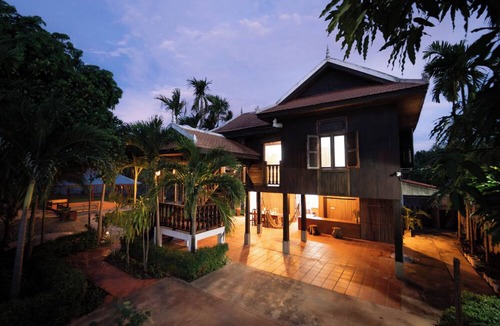 Siem Reap House | Authentic Khmer Home Pavilion & Tropical Garden