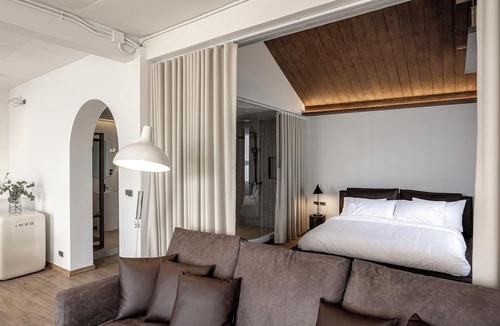 Khlong Ton Sai Apartment | The Lair Bangkok