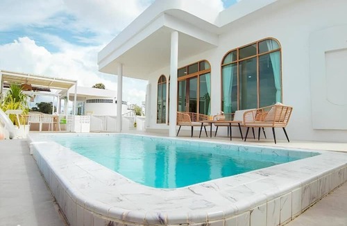 Sirindhorn Villa | BanyakasSirindhron