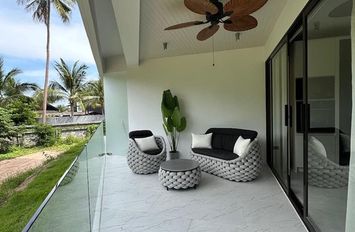 Bophut Villa | Beachside Residence