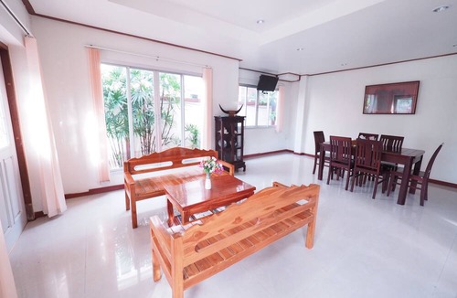 Phu Khao Thong Villa | Kamalar Palace Longstay house