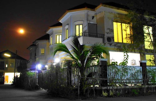 Phu Khao Thong Villa | Kamalar Palace Longstay house