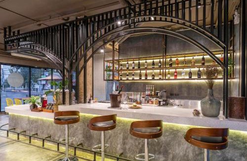 Bang Sao Thong Hotel | Jenz hotel